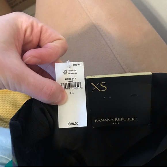 Banana Republic Black Satin Midi Skirt Multiple Sizes - Picture 4 of 4